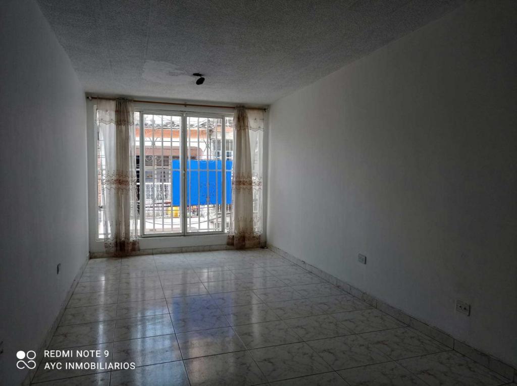 Casa En Arriendo - El Vallado, Cali