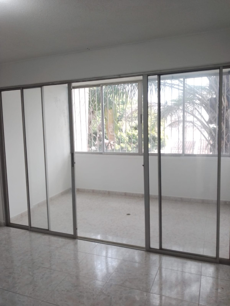 Apartamento En Venta - Capri, Cali