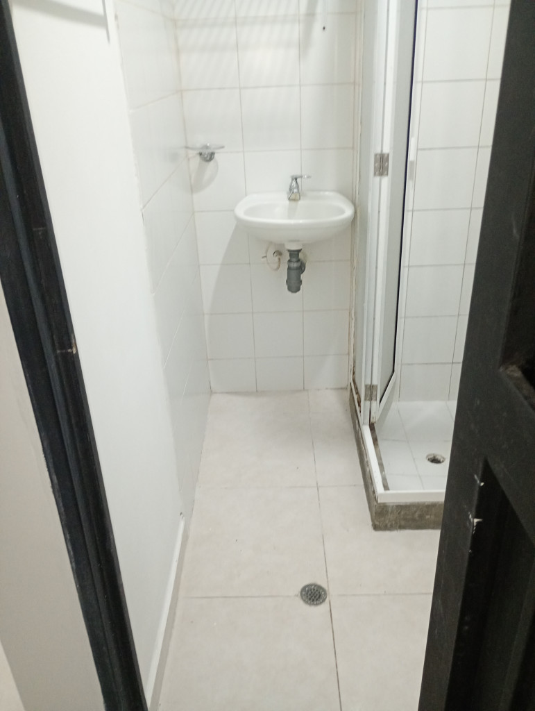 Apartaestudio En Arriendo - Ciudad Modelo, Cali