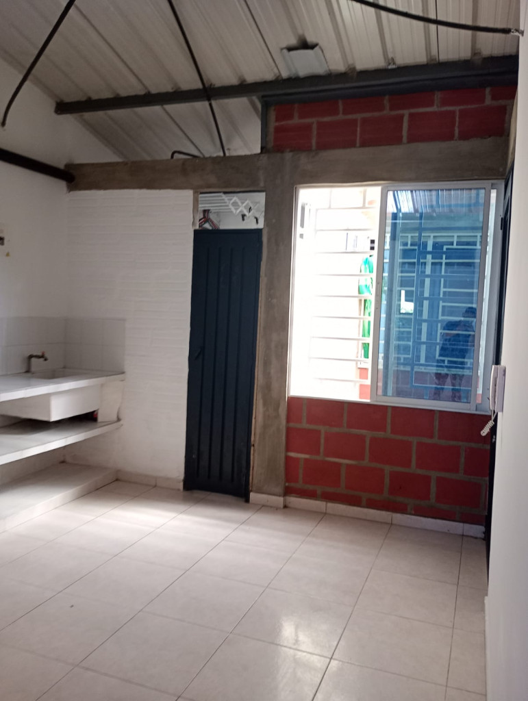 Apartaestudio En Arriendo - Ciudad Modelo, Cali