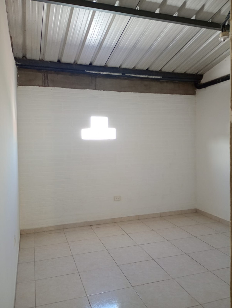 Apartaestudio En Arriendo - Ciudad Modelo, Cali