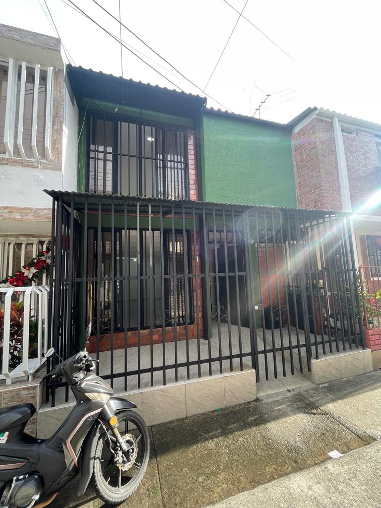 Casa En Arriendo - Villas De Veracruz, Cali