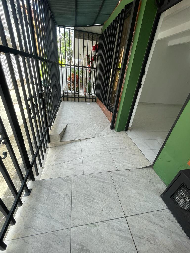 Casa En Arriendo - Villas De Veracruz, Cali