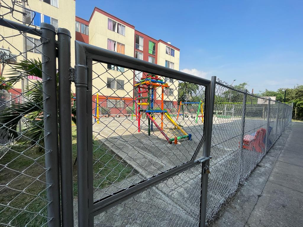 Apartamento En Venta - Brisas De Los Alamos, Cali