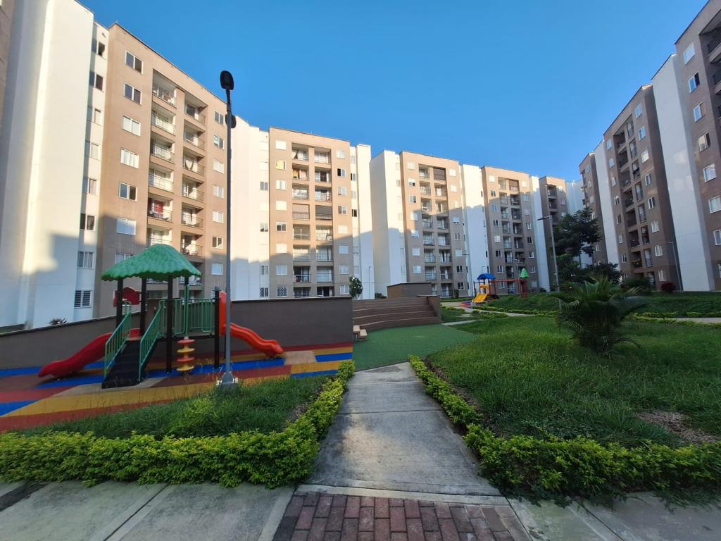 Apartamento En Arriendo - Ciudad Pacífica, Cali