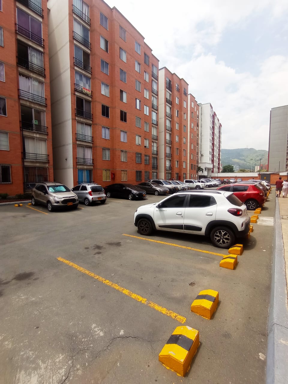 Apartamento En Arriendo - Prados Del Norte, Cali