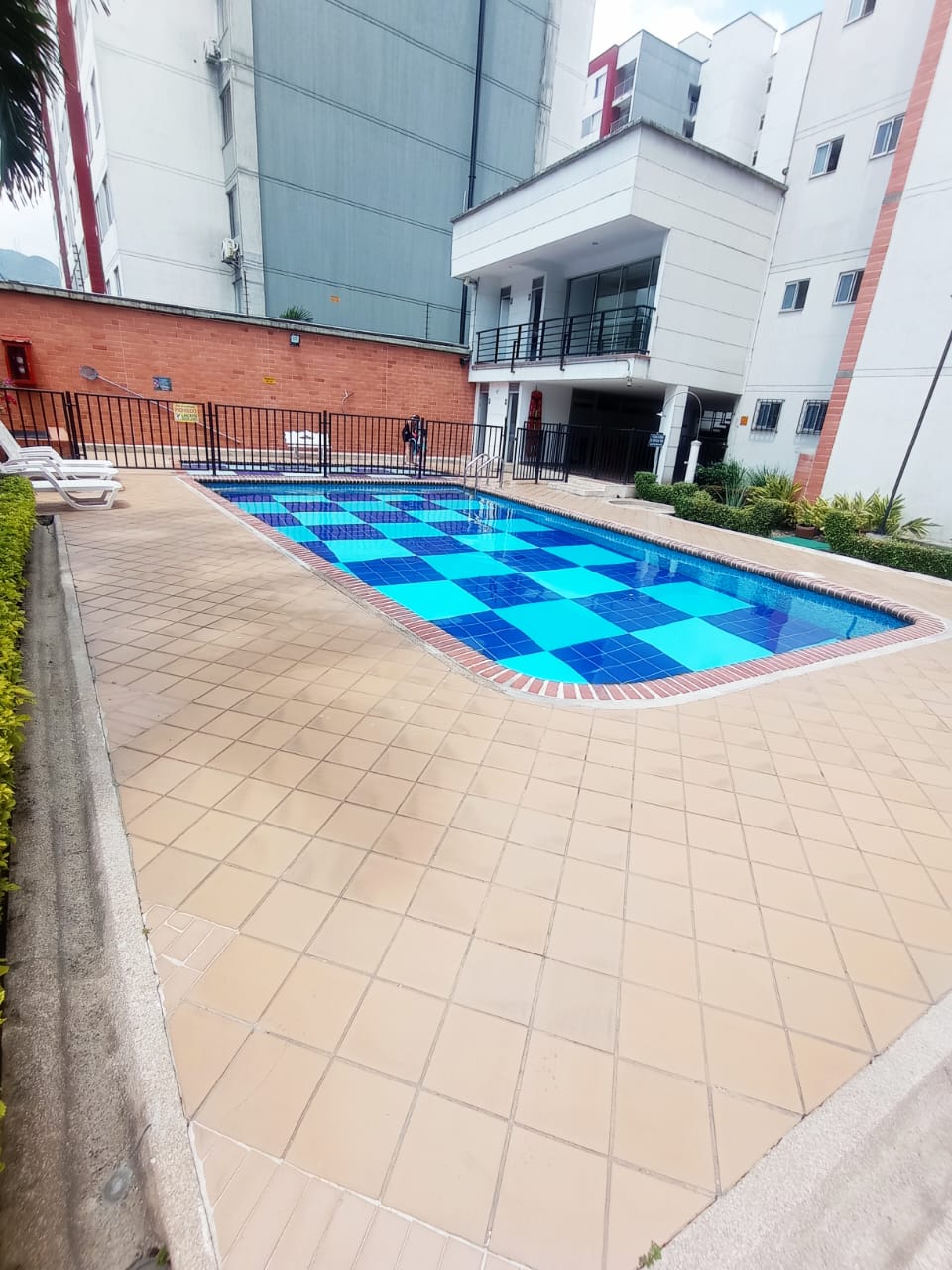 Apartamento En Arriendo - Prados Del Norte, Cali
