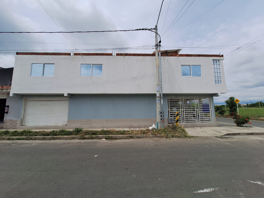 Local En Arriendo - Ciudad Del Valle, Candelaria