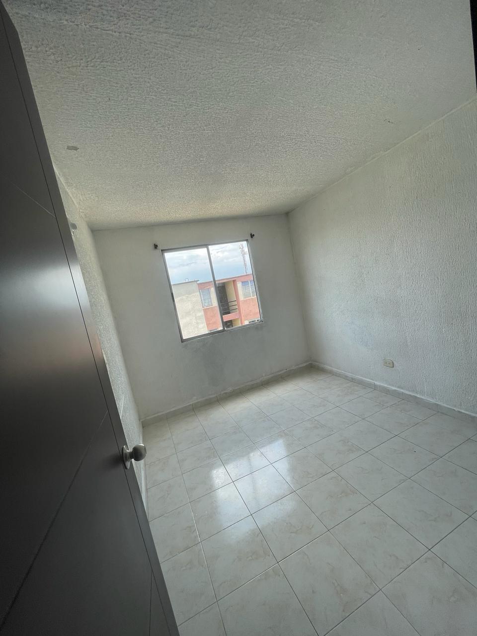 Apartamento En Venta - El Pondaje, Cali