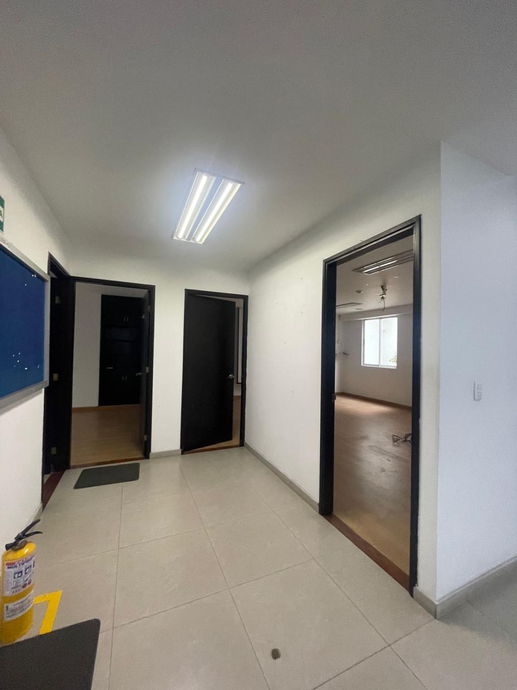 Oficina En Arriendo - Limonar, Cali
