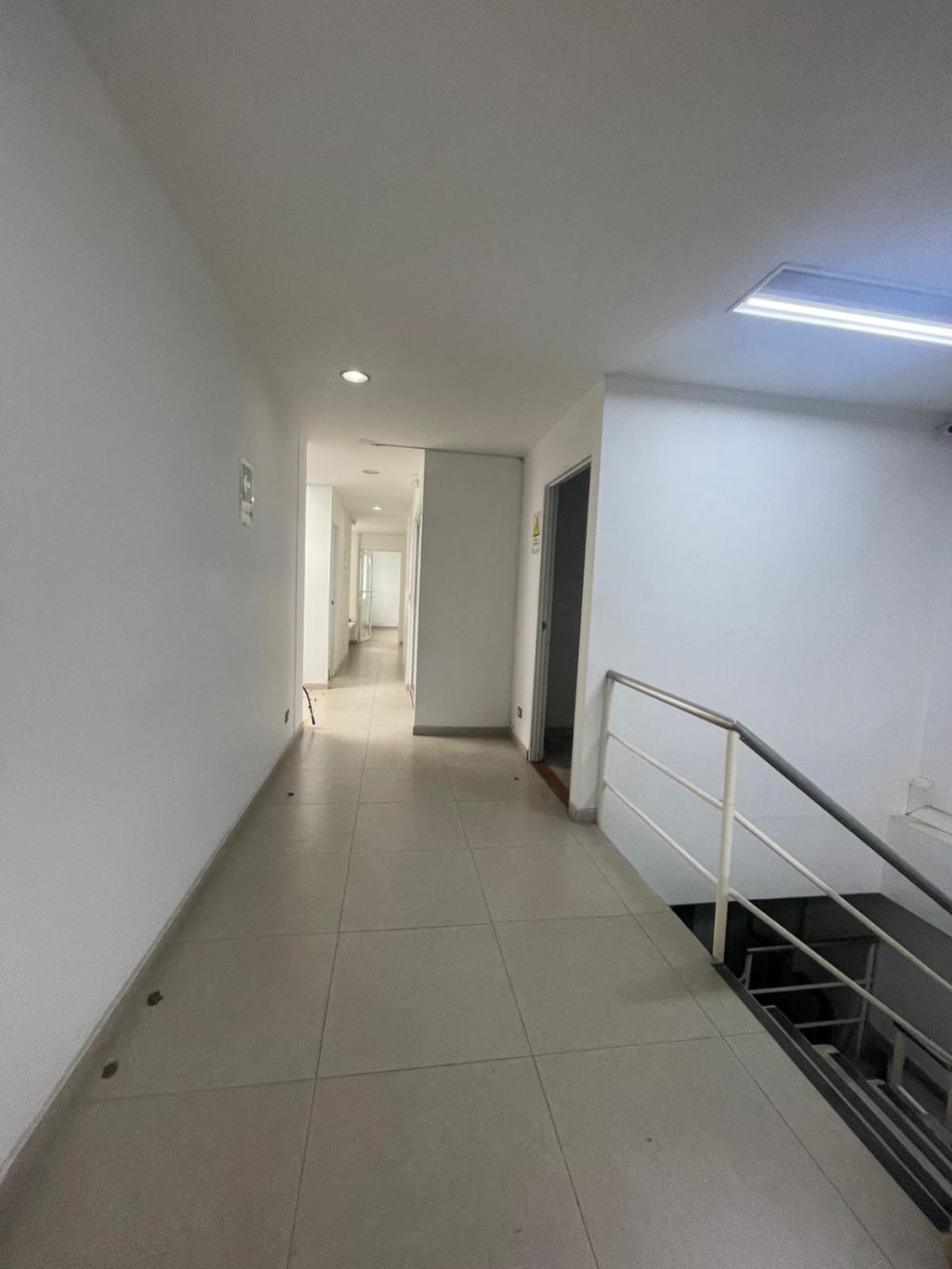Oficina En Arriendo - Limonar, Cali