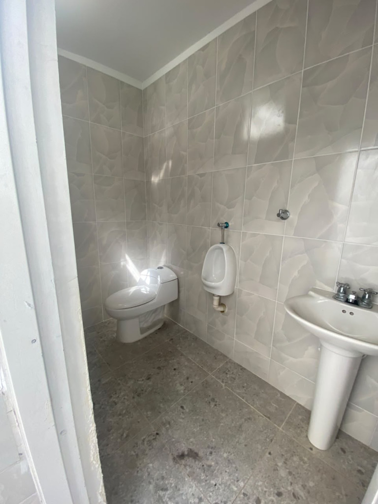 Local En Arriendo - Limonar, Cali