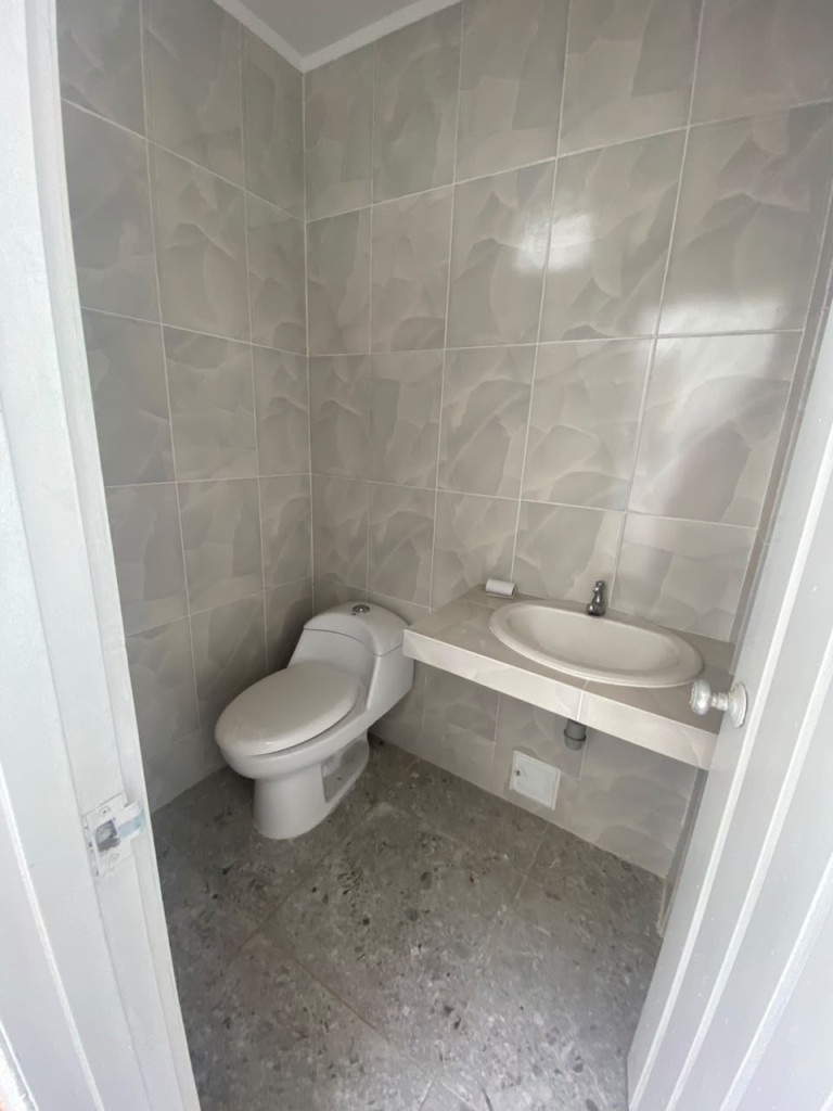 Local En Arriendo - Limonar, Cali