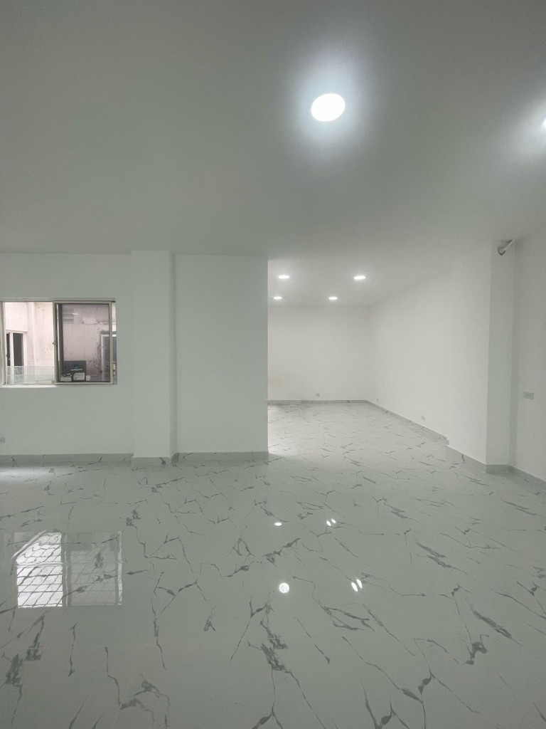 Local En Arriendo - Limonar, Cali