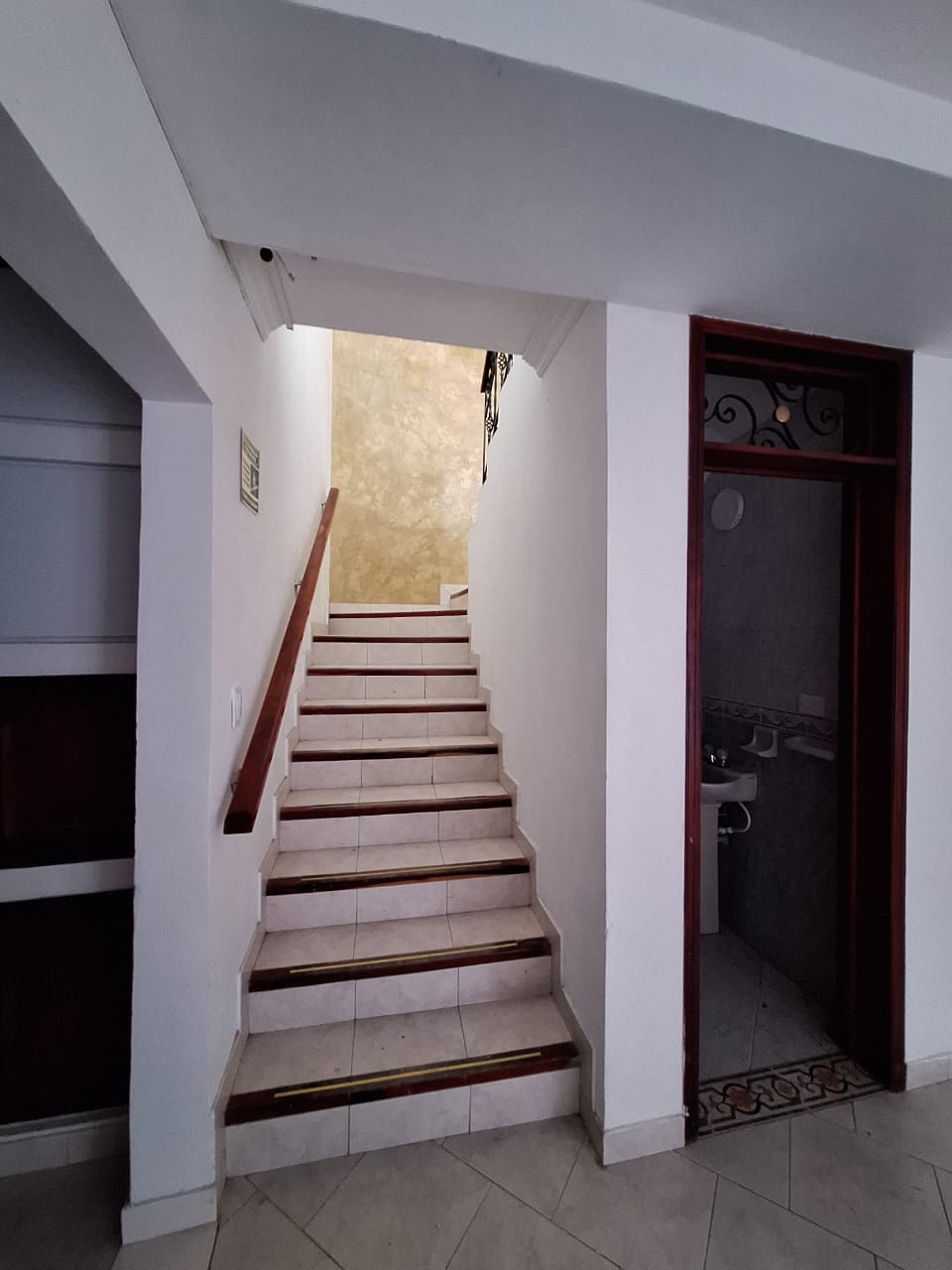 Casas Con Local En Arriendo/Venta - Tequendama, Cali