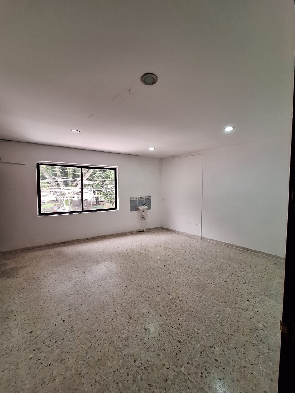 Casas Con Local En Arriendo/Venta - Tequendama, Cali