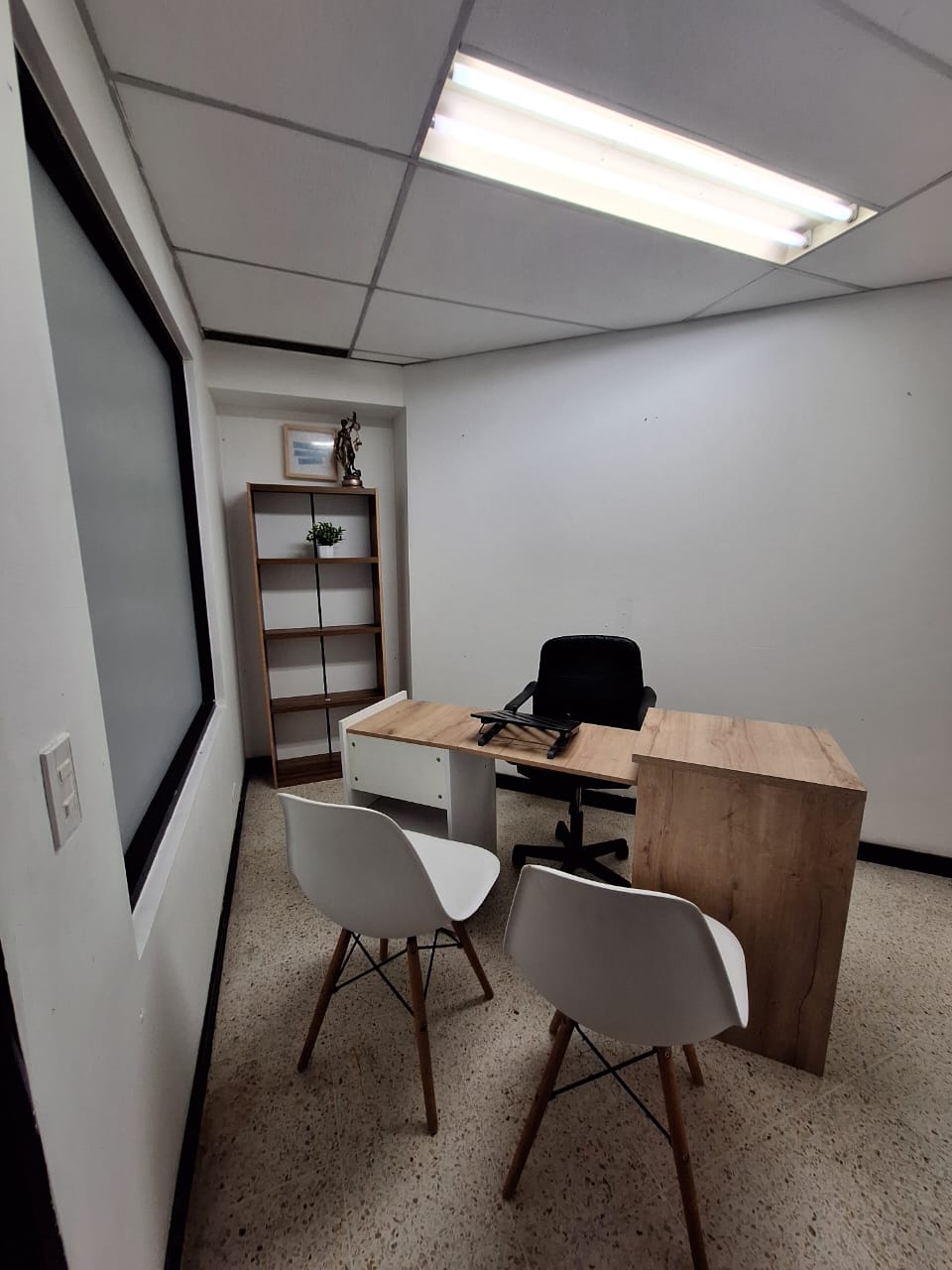 Oficina En Arriendo - San Fernando, Cali