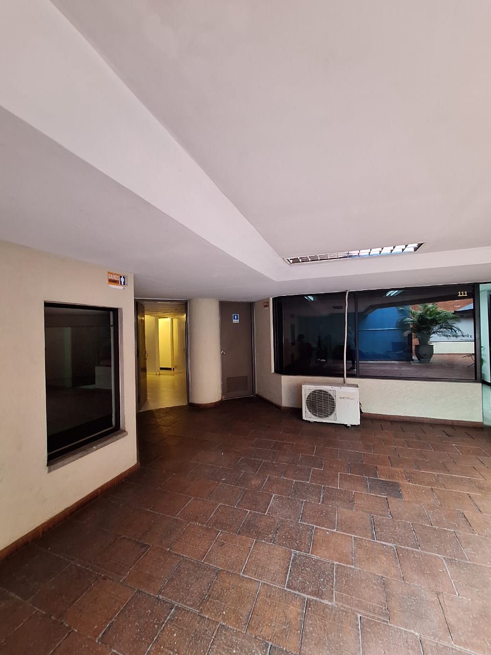Oficina En Arriendo - San Fernando, Cali