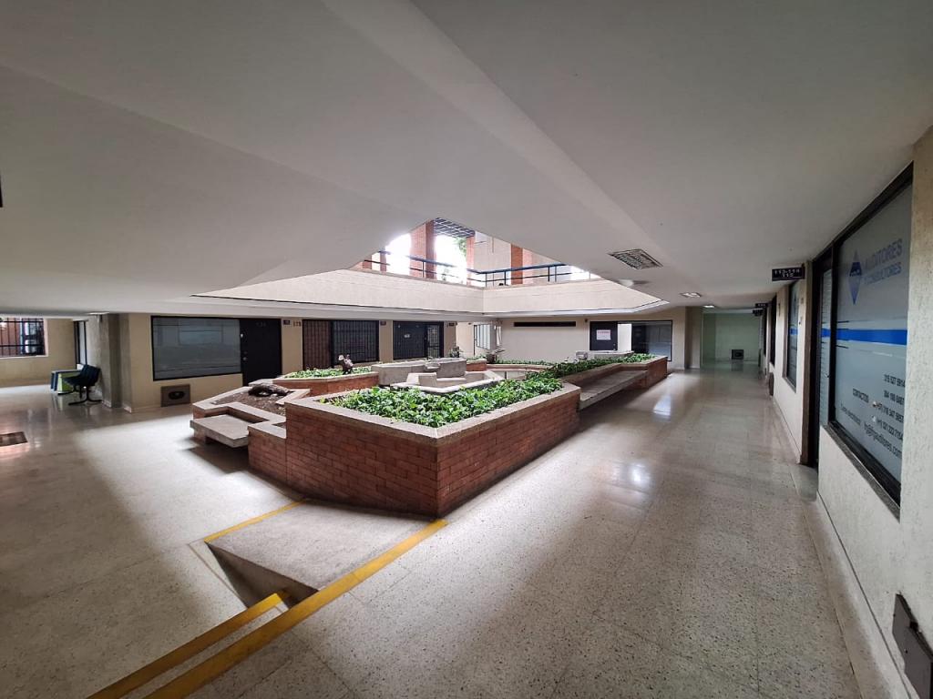 Oficina En Arriendo - San Fernando, Cali