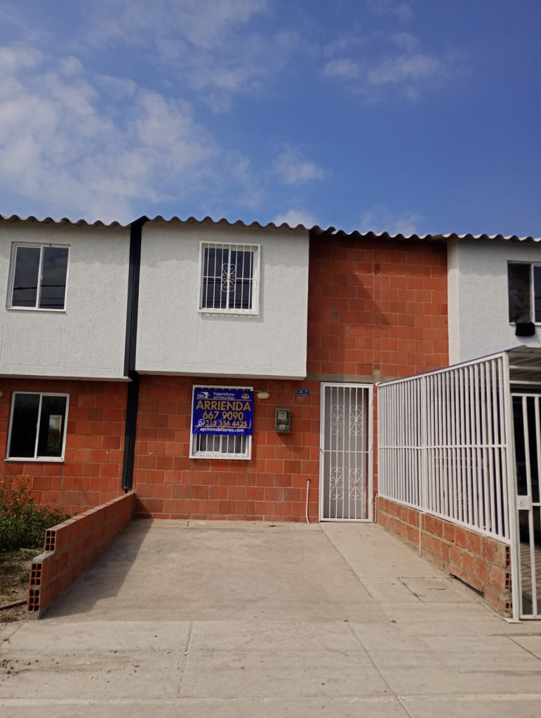 Casa En Arriendo - Ciudad Del Valle, Candelaria