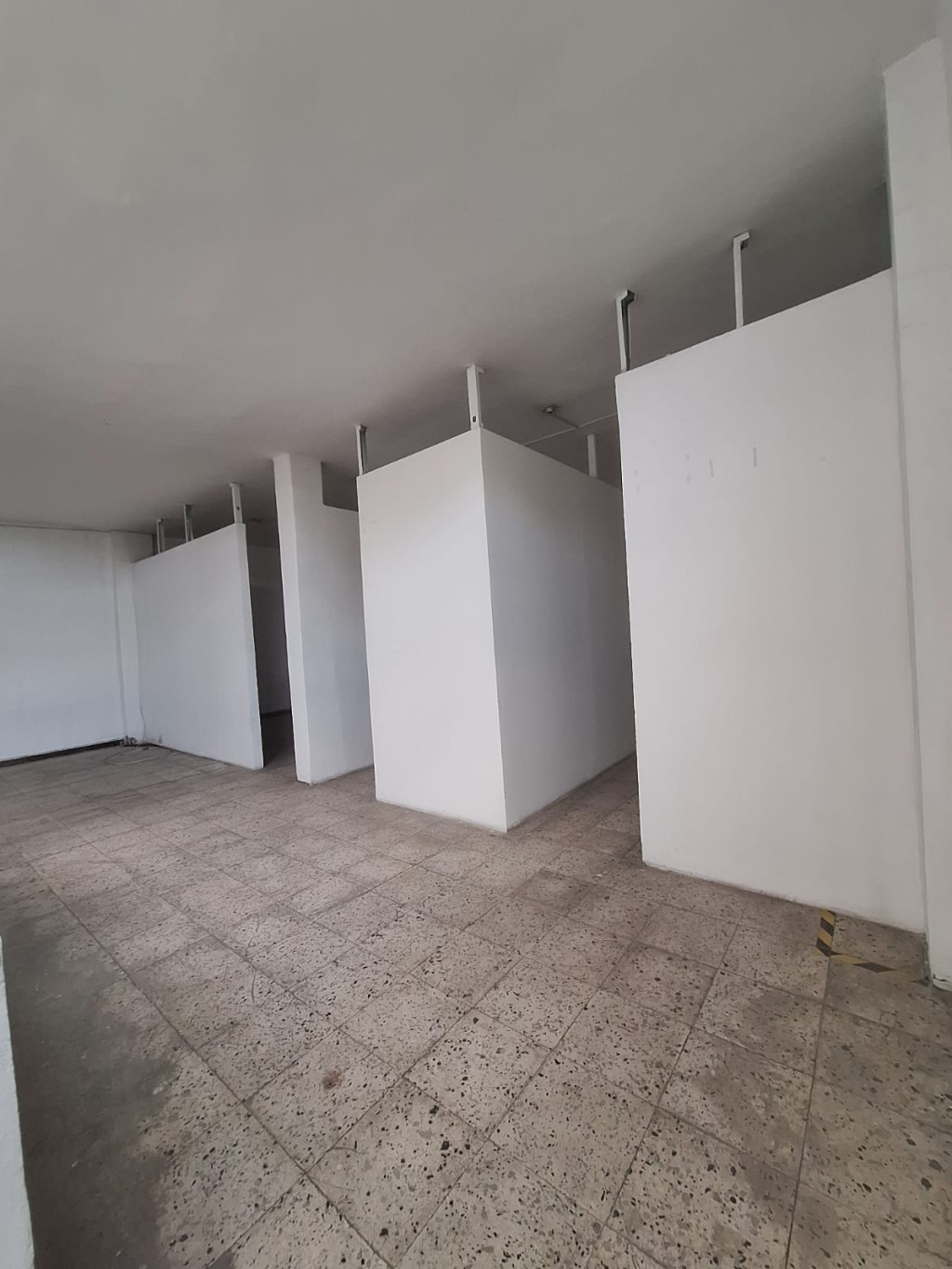 Local En Arriendo - El Troncal, Cali