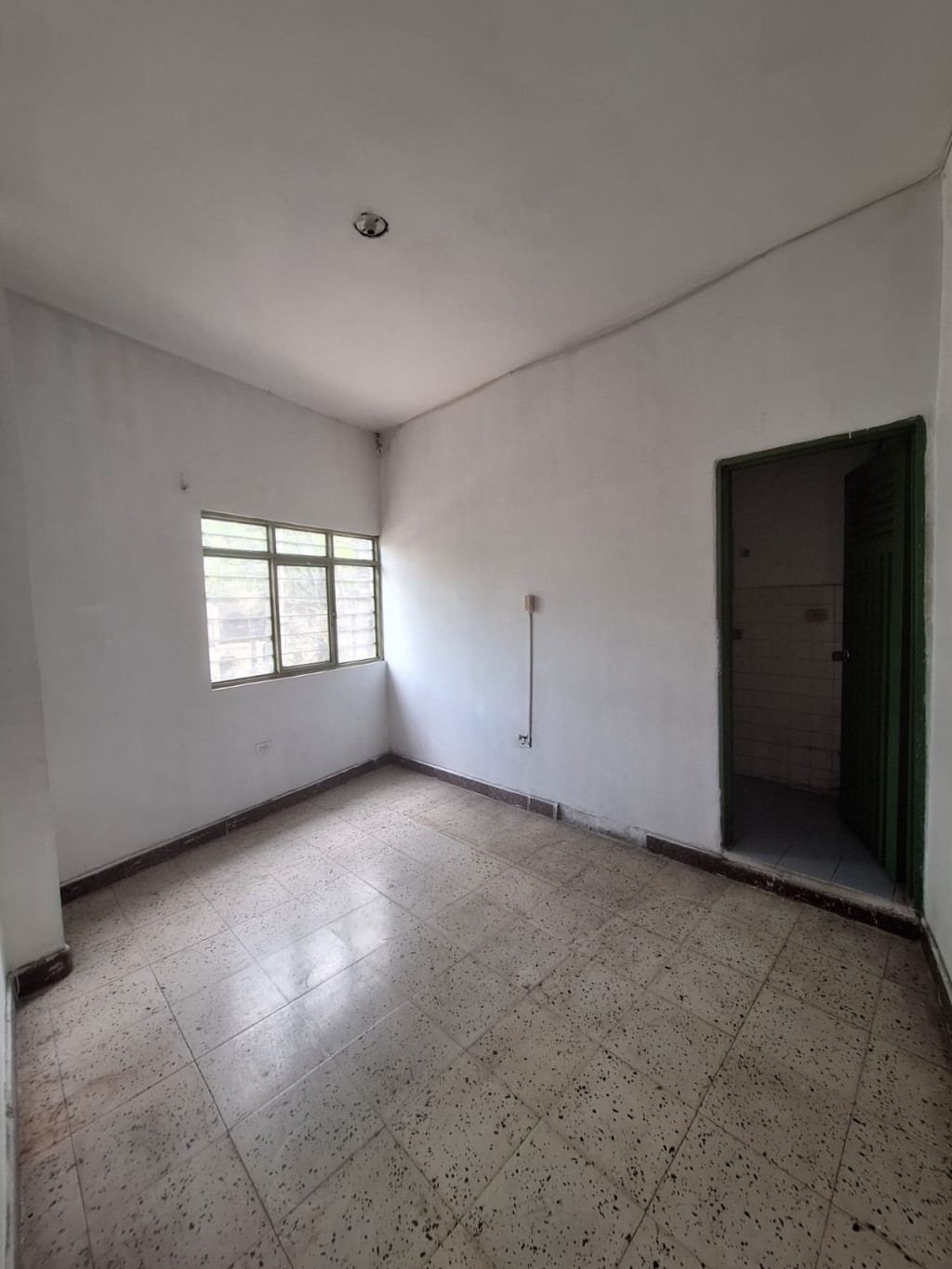 Local En Arriendo - El Troncal, Cali
