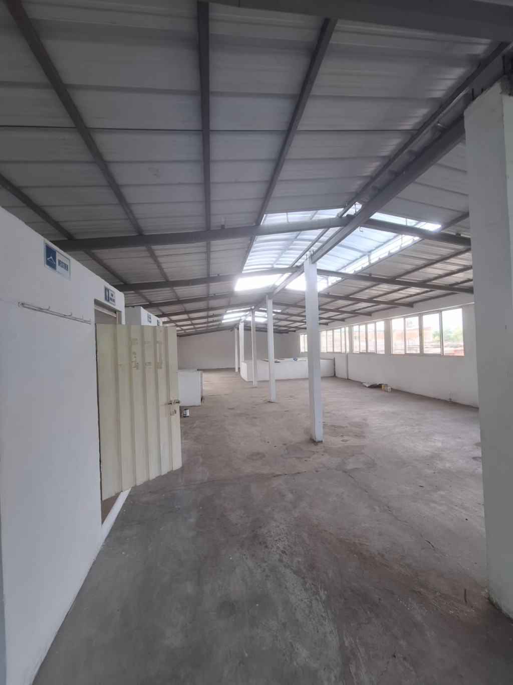 Local En Arriendo - El Troncal, Cali