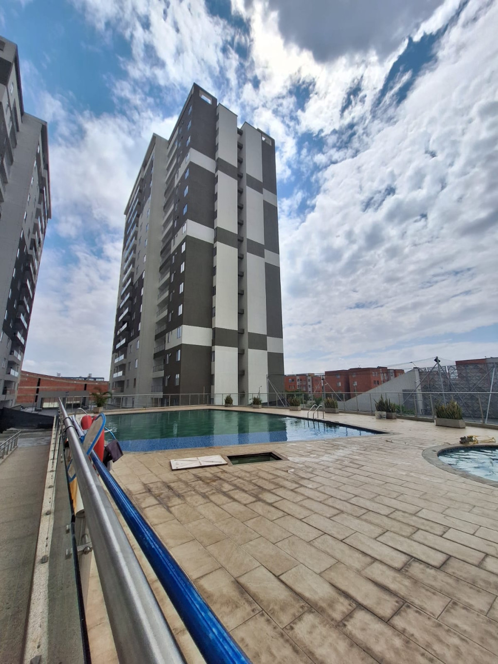 Apartamento En Arriendo - Valle Del Lili, Cali