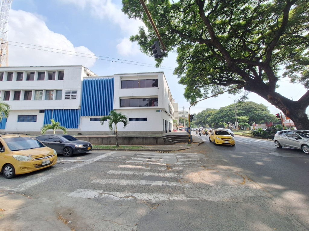 Local En Arriendo - La Campiña, Cali