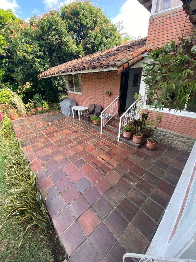 Casa En Venta - Ciudad Jardín, Cali