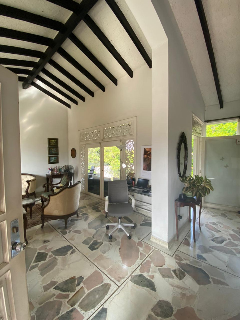 Casa En Venta - Ciudad Jardín, Cali