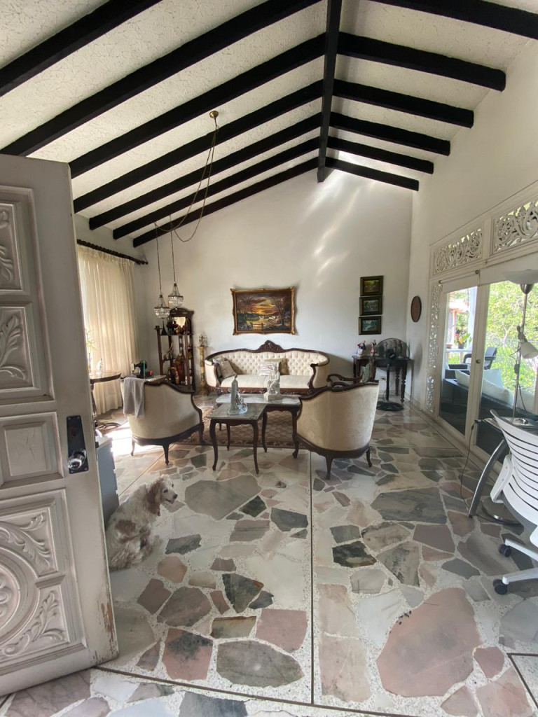 Casa En Venta - Ciudad Jardín, Cali