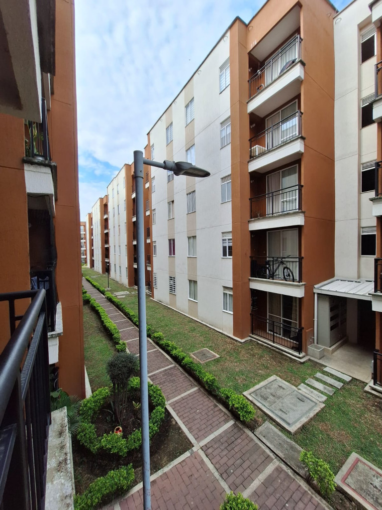 Apartamento En Venta - Ciudad Del Valle, Candelaria