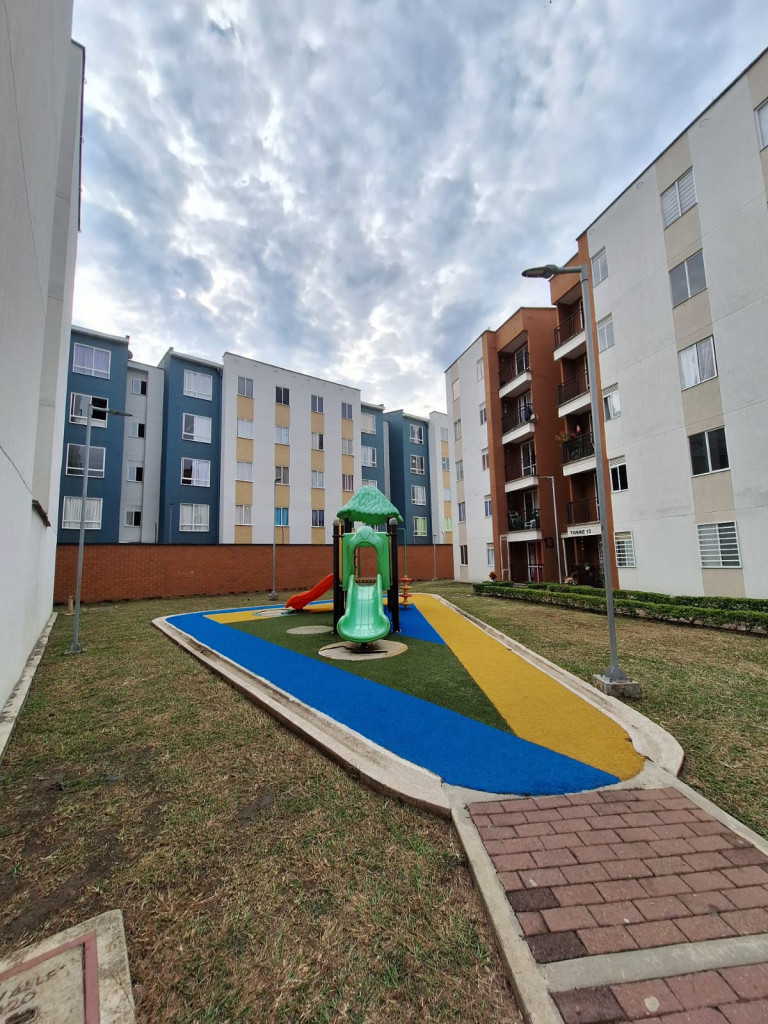 Apartamento En Venta - Ciudad Del Valle, Candelaria