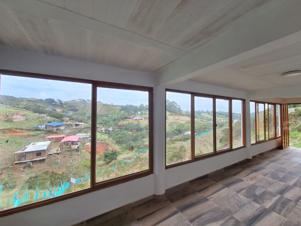 Casa Campestre En Venta - La Reforma, Cali