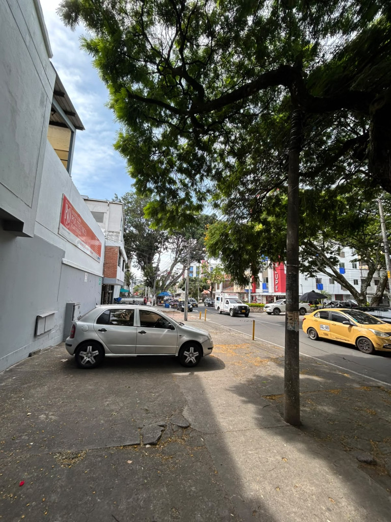 Local En Arriendo - Santa Isabel, Cali