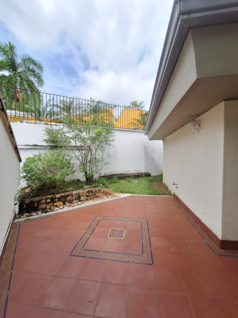 Casa En Arriendo - Ciudad Jardín, Cali