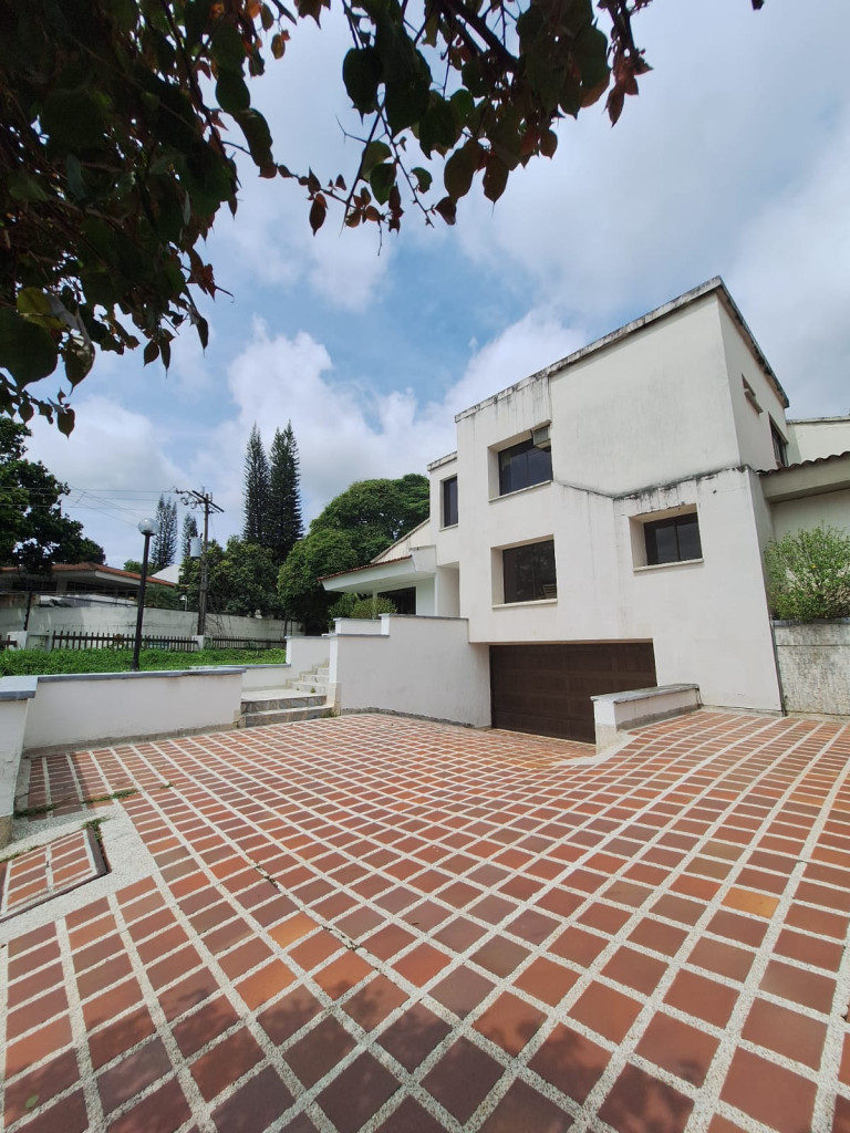 Casa En Arriendo - Ciudad Jardín, Cali