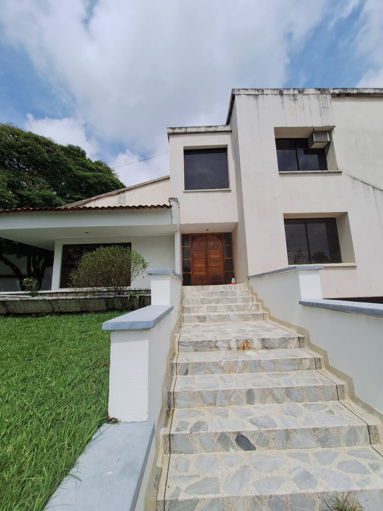 Casa En Arriendo - Ciudad Jardín, Cali