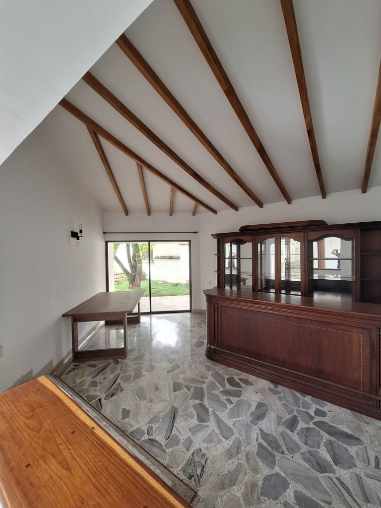 Casa En Arriendo - Ciudad Jardín, Cali