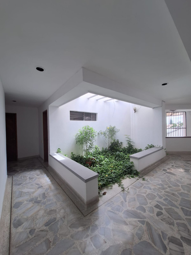 Casa En Arriendo - Ciudad Jardín, Cali