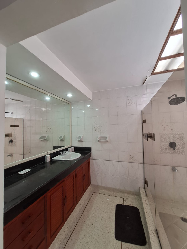 Casa En Arriendo - Ciudad Jardín, Cali