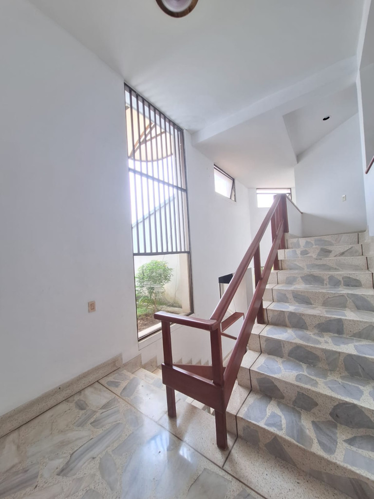 Casa En Arriendo - Ciudad Jardín, Cali