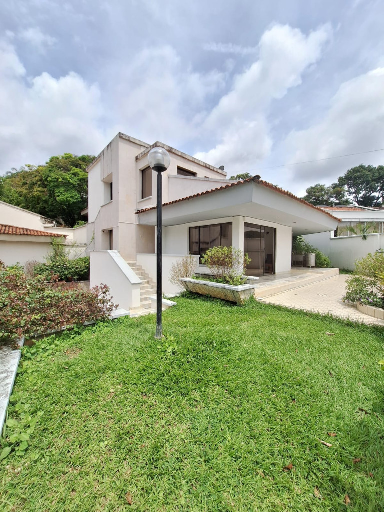 Casa En Arriendo - Ciudad Jardín, Cali