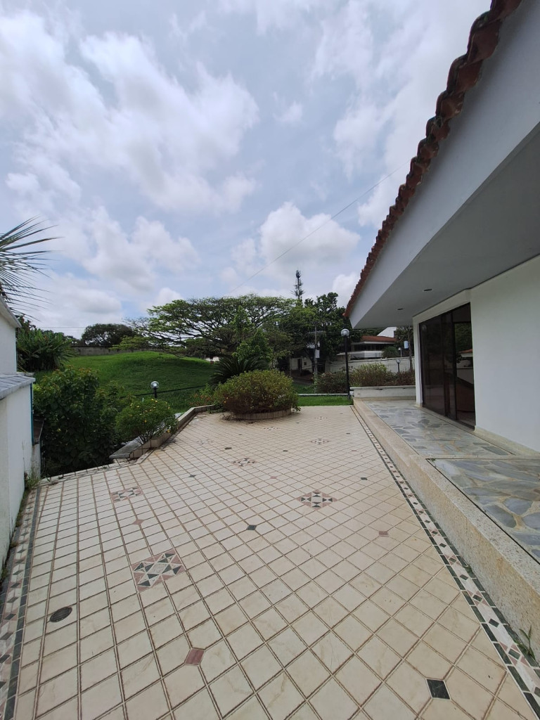 Casa En Arriendo - Ciudad Jardín, Cali