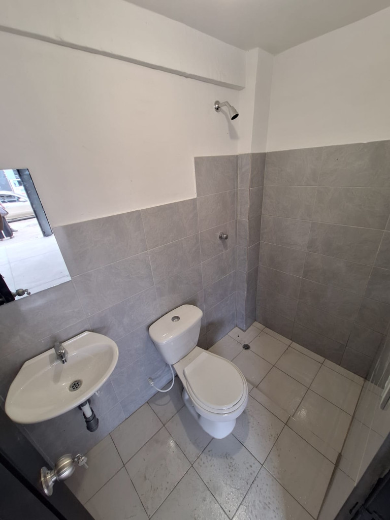 Local En Arriendo - Obrero   , Cali