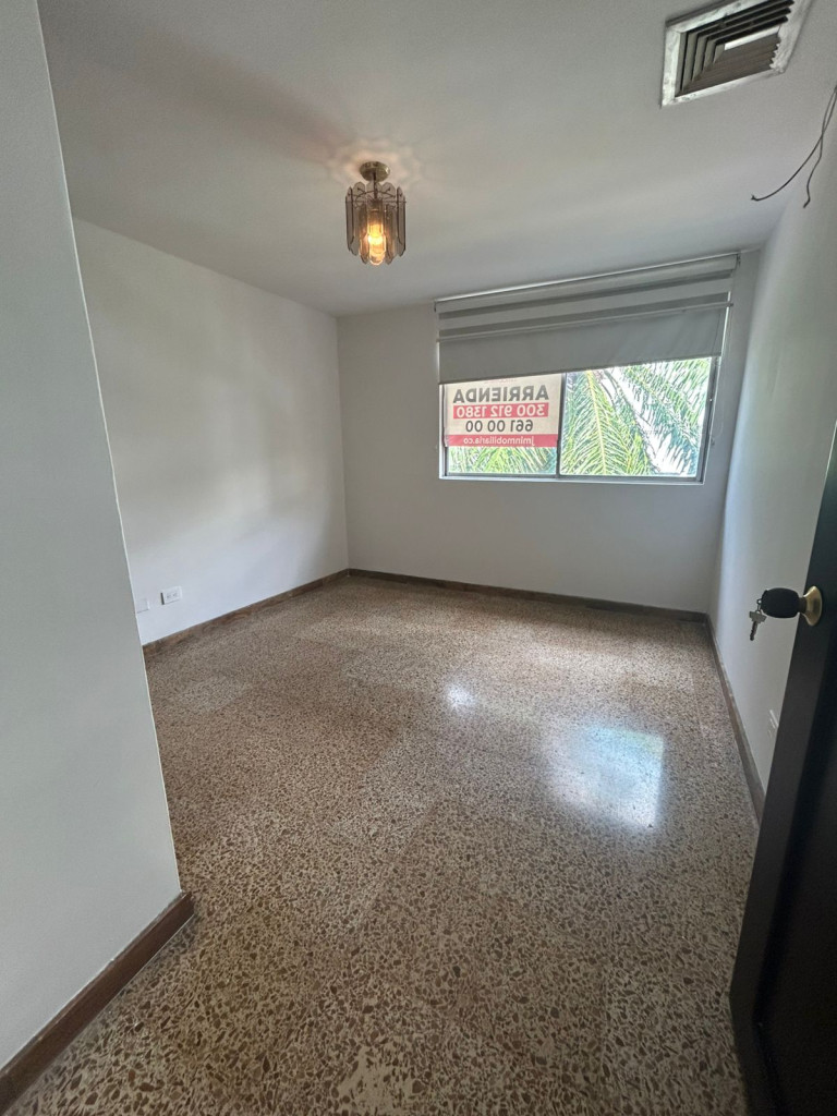 Apartamento En Venta - Versalles, Cali