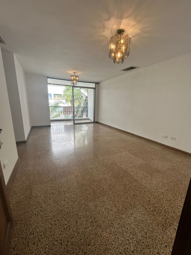 Apartamento En Venta - Versalles, Cali