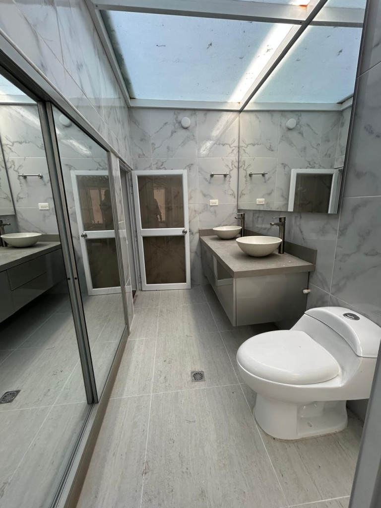 Casa En Venta - Los Cristales, Cali