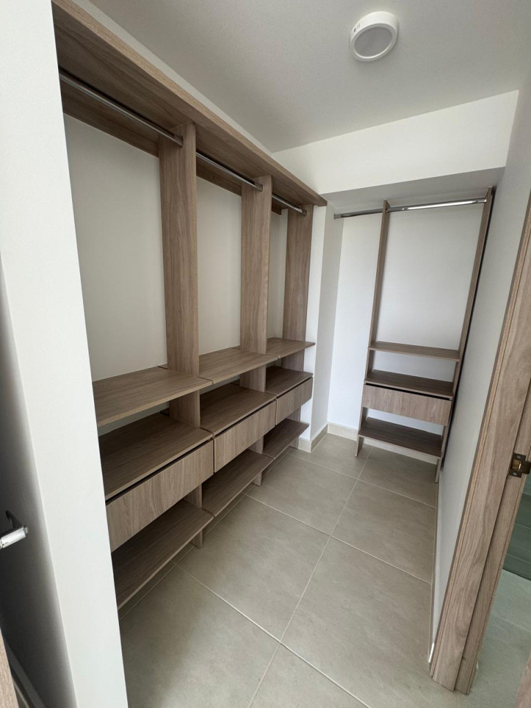 Apartamento En Arriendo - Valle Del Lili, Cali